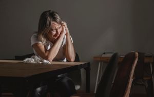 Час не лікує: як проживати втрату близької людини та позбавитися відчуття провини