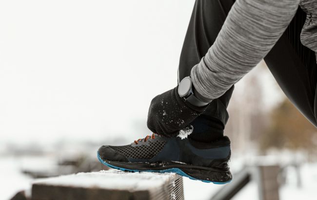 Це взуття сильно шкодить суглобам: більшість носить його щодня