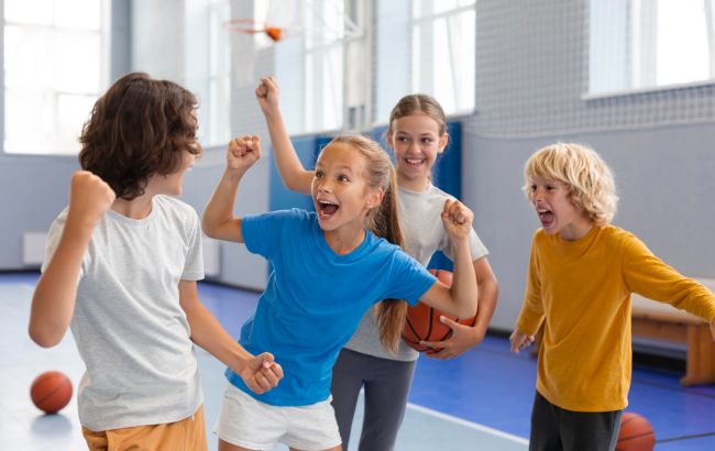 Лучшие физические активности для детей любого возраста: идеи на каждый день