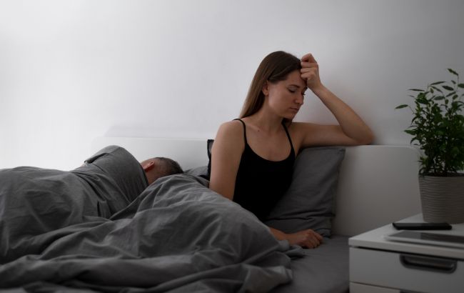 Цей поширений нічний симптом може бути ознакою хвороби