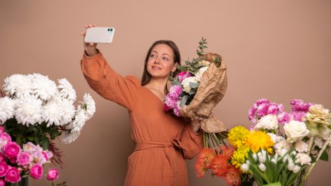 Порадуйте свою кохану! Топ кращих смартфонів на подарунок жінці на 8 березня