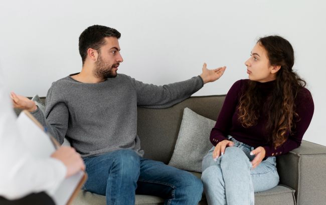 "Я не просила ваших советов": хитрость, как ответить вежливо на нарушение границ