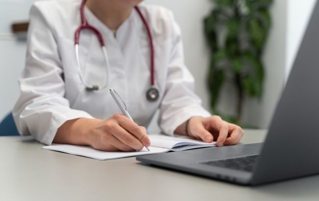 Зміни у "лікарняних" з 4 квітня: що треба знати українцям про нові правила