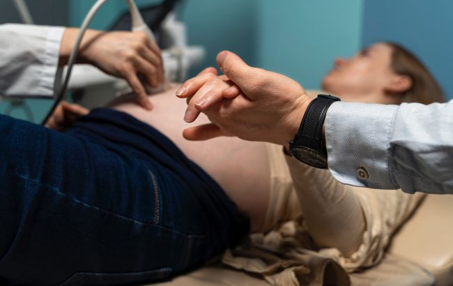 Женщина забеременела сразу 9 малышами и это не первый случай в мире: что говорят врачи