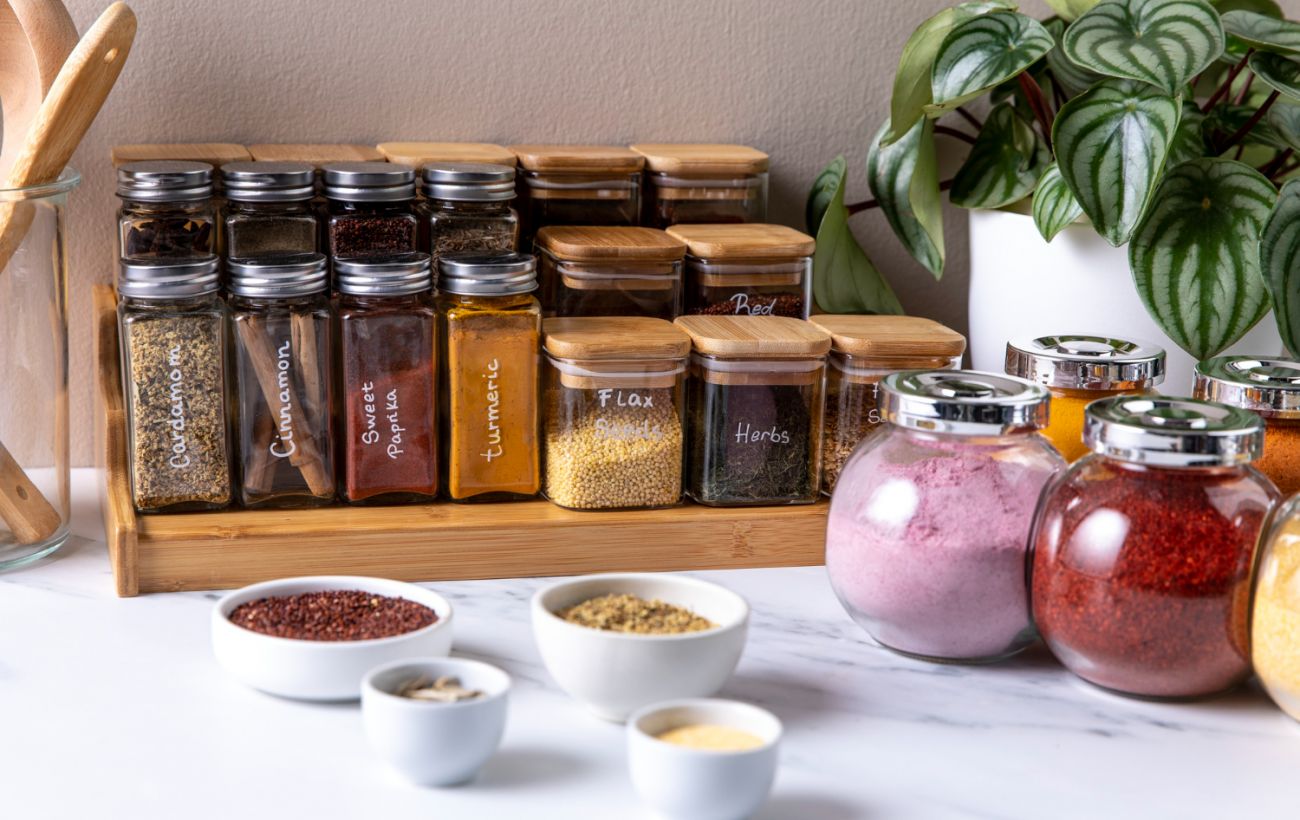 Чотири помилки при зберіганні спецій, через які вони втрачають колір та смак