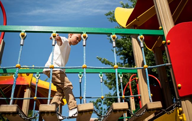 Названо розваги для дітей, які призводять до травм: це варто знати батькам
