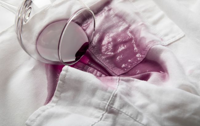 Зіпсуєте річ назавжди: 6 помилок під час видалення плям на одязі