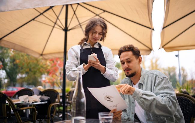 Сезонная работа в Украине: где можно заработать на каникулах