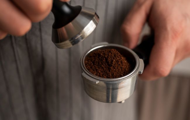 Не викидайте кавову гущу: 6 корисних способів її застосування