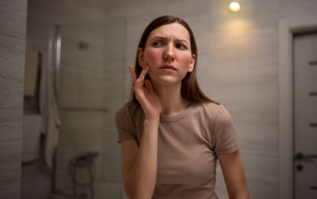 Названо проблеми зі шкірою та волосся, які виникають через стрес