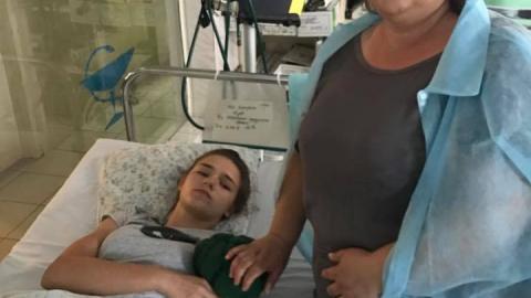 Дівчинка-герой врятувала вісім дітей під час пожежі у таборі в Одесі