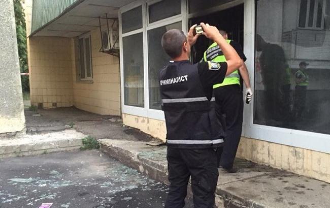 Поліція Києва розповіла подробиці нічної пожежі у відділенні банку