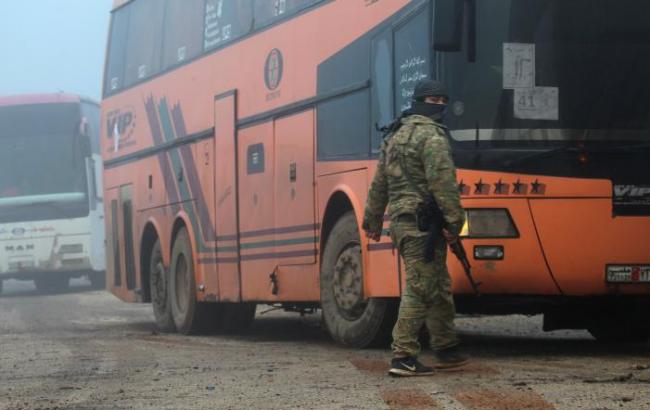 Взрыв возле автобуса с беженцами в Алеппо: число погибших возросло до 126