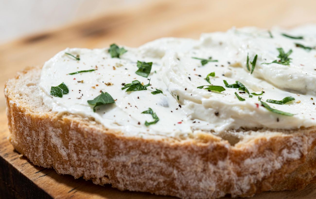 Секрет дорогих ресторанів розкрито: збите масло вдома за кілька хвилин