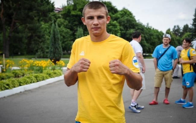 Украинец досрочно стал победителем молодежного чемпионата Европы по боксу
