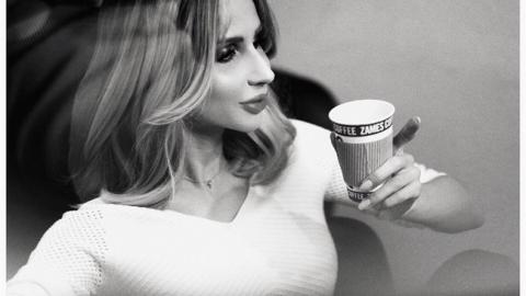 Знаменита українська співачка похвалилася нагородою від забороненого в Україні ресурсу