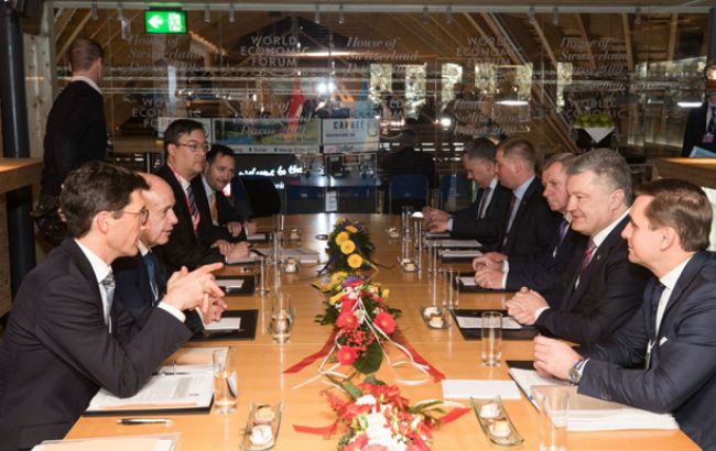 Порошенко в Давосе провел встречу с президентом Швейцарии