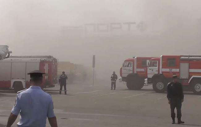 В России снова горит торговый центр (видео)