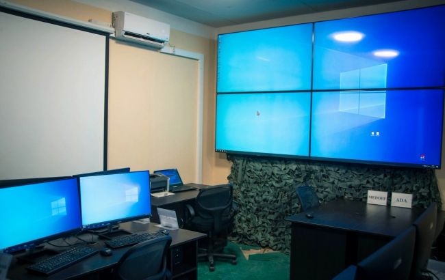 У мережі показали центр відеорозвідки, який купили волонтери з фондом Порошенка