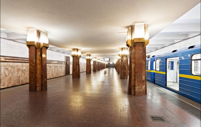 У Києві закрили станцію метро "Героїв Дніпра" через повідомлення про мінування