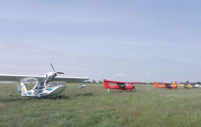 Под Киевом активисты устроили "Авиамайдан"