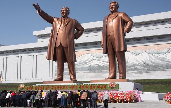 Північна Корея назвала себе "непереможною ядерною державою"