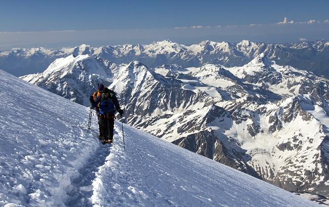 Український альпініст зірвався з Ельбрусу, тривають його пошуки