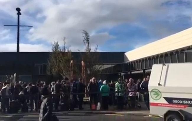 В Новой Зеландии экстренно авакуировали аэропорт после записки о бомбе