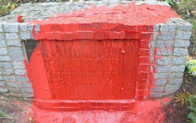 У Харкові вандали зіпсували пам'ятник воїнам УПА