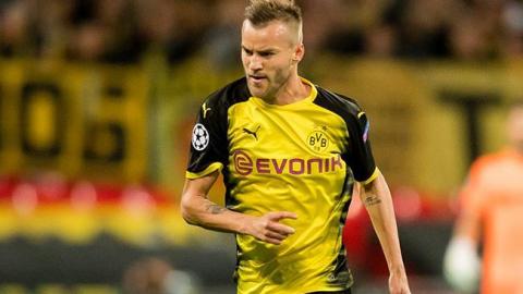 Полиция расследует хищение 150 тыс. евро с суммы трансфера "динамовца" Ярмоленко