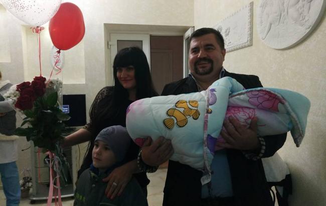 "Вместо одной - тысячи": в Одессе ребенка назвали в честь Амины Окуевой