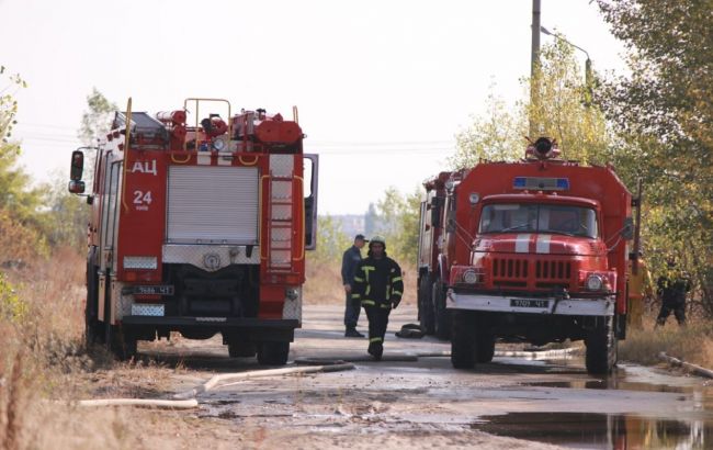 В Киеве потушили пожар на свалке