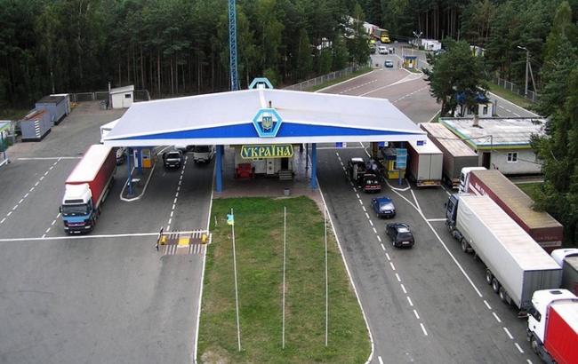 На границе с Польшей в очередях стоят более 600 машин