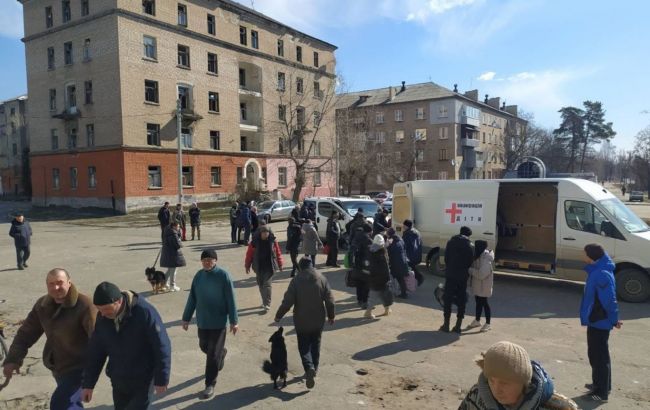 Гуманитарным коридором из Рубежного эвакуировались 80 человек, - Луганская область