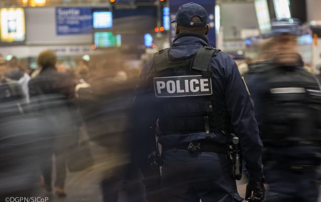 У Франції при спробі розгону масової вечірки стались сутички з поліцією