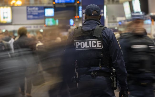 В Париже в ходе протестов пострадали почти 40 правоохранителей