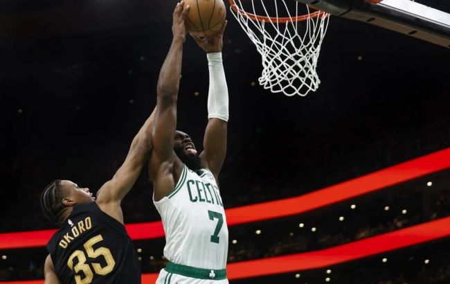 "Бостон" и "Оклахома" уверенными победами начали второй раунд: видео плей-офф НБА