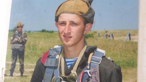 "Передай мамі та сестрам, що він був справжнім мужиком": история о погибшем АТОшнике довела украинцев до слез