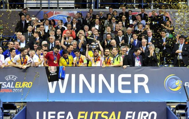Испания разгромила Россию в финале футзального Евро