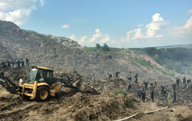 Из-за пожара на Грибовичской свалке под Львовом возникла угроза нового оползня