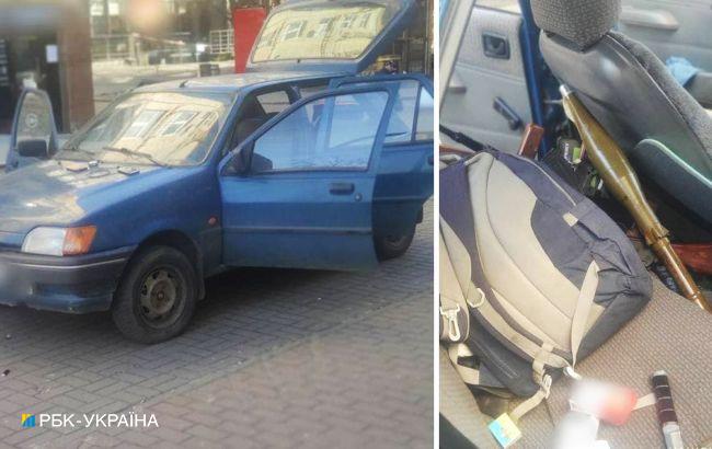 В Киеве полицейские задержали диверсантов с арсеналом оружия