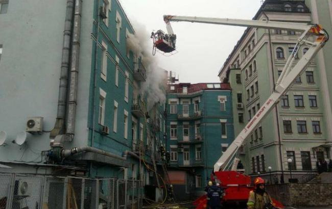 Пожар в здании в центре Киева ликвидирован, - ГСЧС