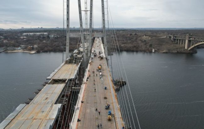 Достроенный вантовый мост в Запорожье "поедет" в конце декабря, - Кубраков