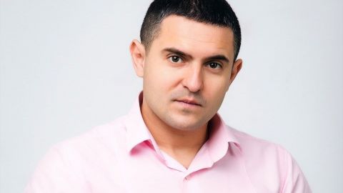 На округ в Харькове от "Слуги народа" поставили блогера с гражданством Израиля