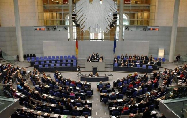 Парламент Німеччини проголосував за початок переговорів щодо Греції