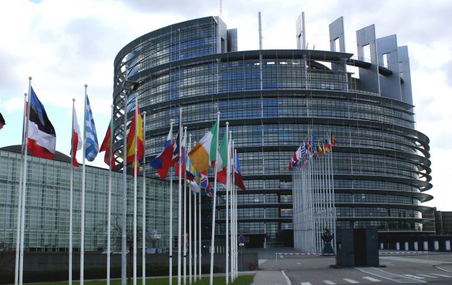 ЕС продлит запрет на инвестиции в оккупированный Крым