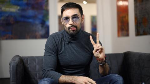 "Ваш бабайка": Козловський насмішив соцмережу волохатим носом