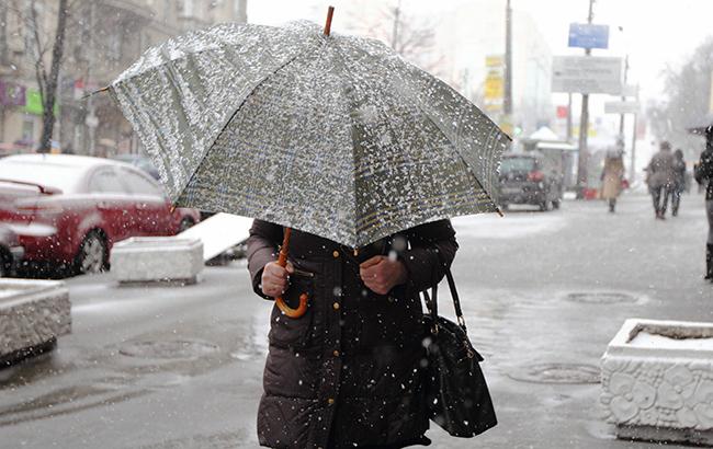 Погода на сьогодні: в Україні дощі з мокрим снігом, температура до +8