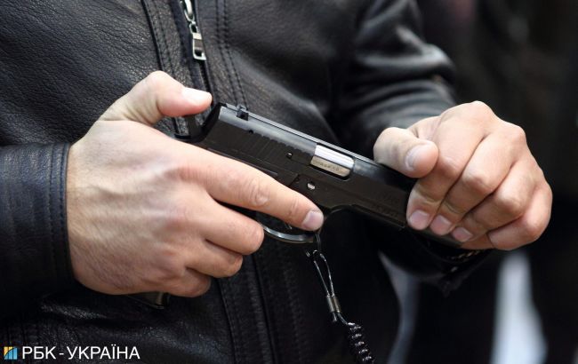 Автохам размахивал пистолетом на дорогах Киева, потому что "большой человек в Укроборонпроме"
