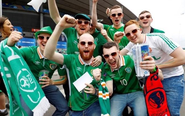 Болельщики сборной Ирландии получили медаль за примерное поведение на Евро 2016